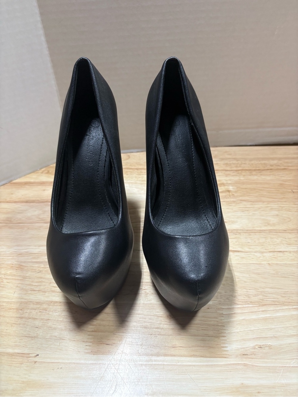 Elegant Black Women’s High Heel Pumps